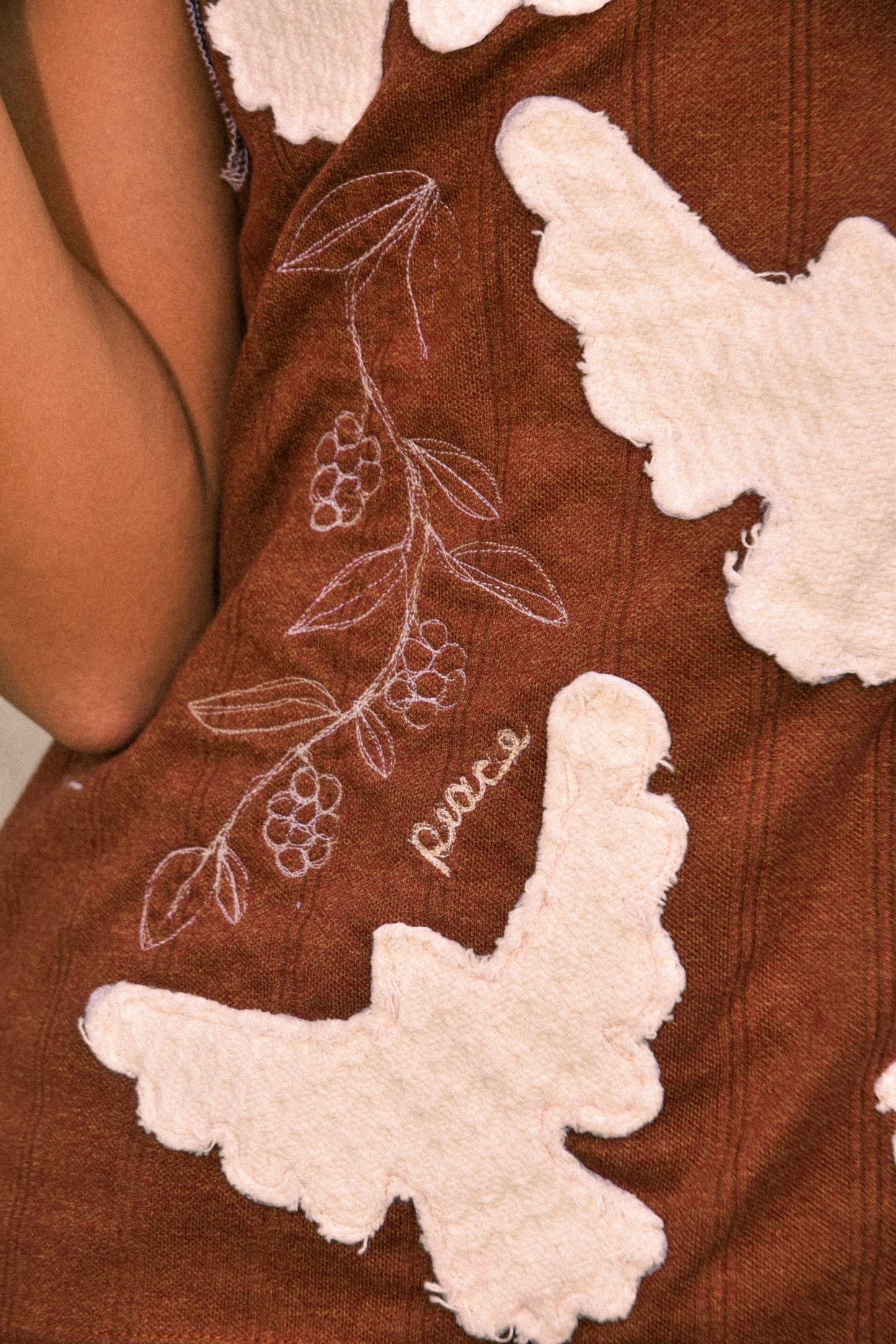 PEACE Sweater Vest - Rust