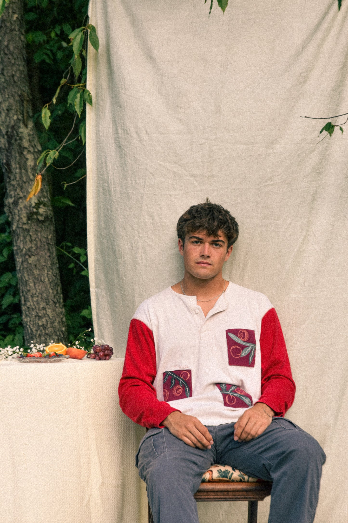 KINDNESS Raglan - Cream and Red