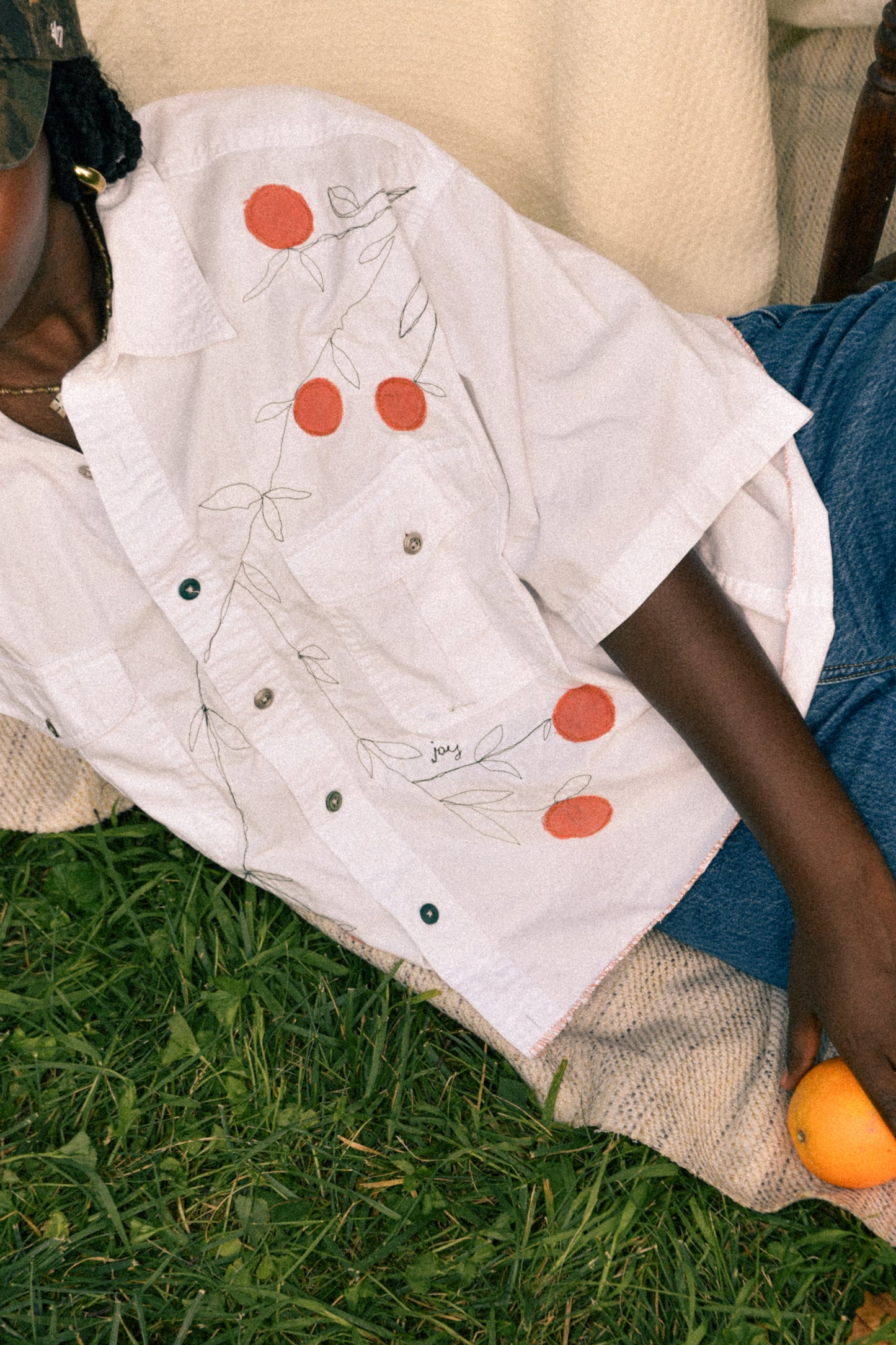 JOY Cropped Button Down - White
