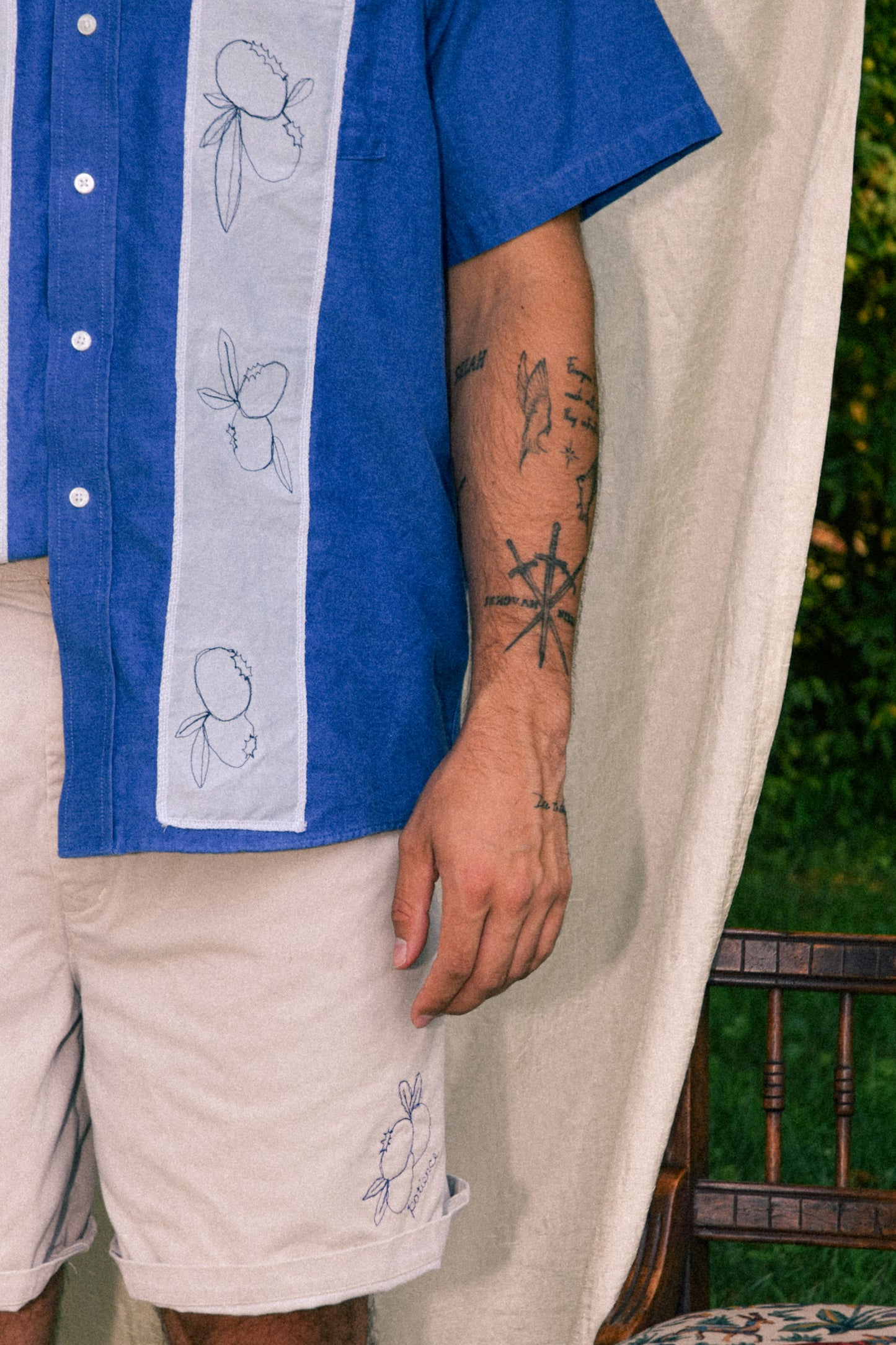 PATIENCE Button Down - Blue