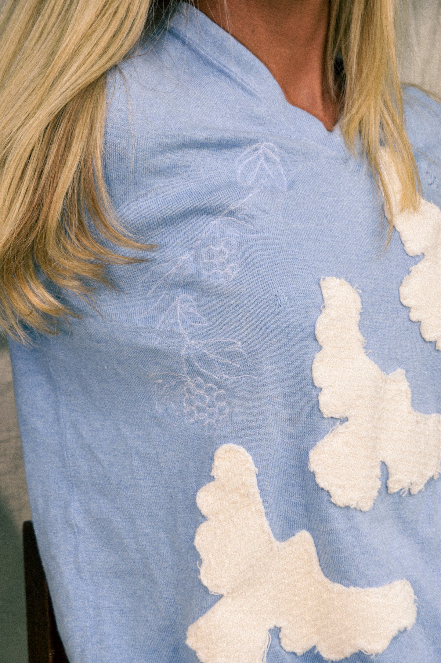 PEACE Sweater - Sky